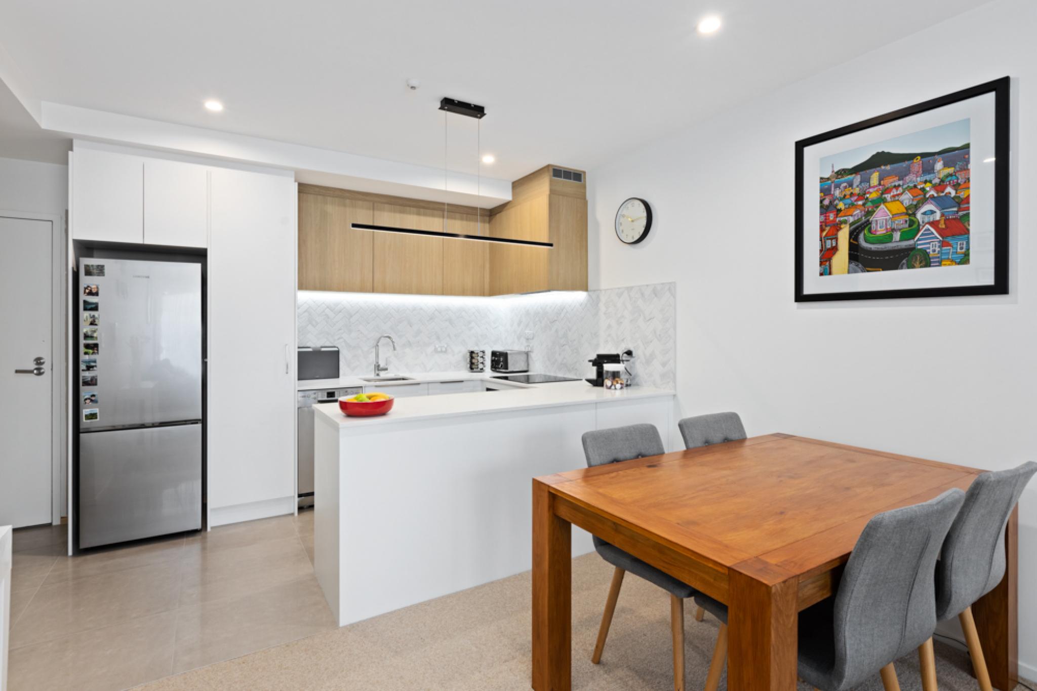 KM 209b 130 AnzacStreet04